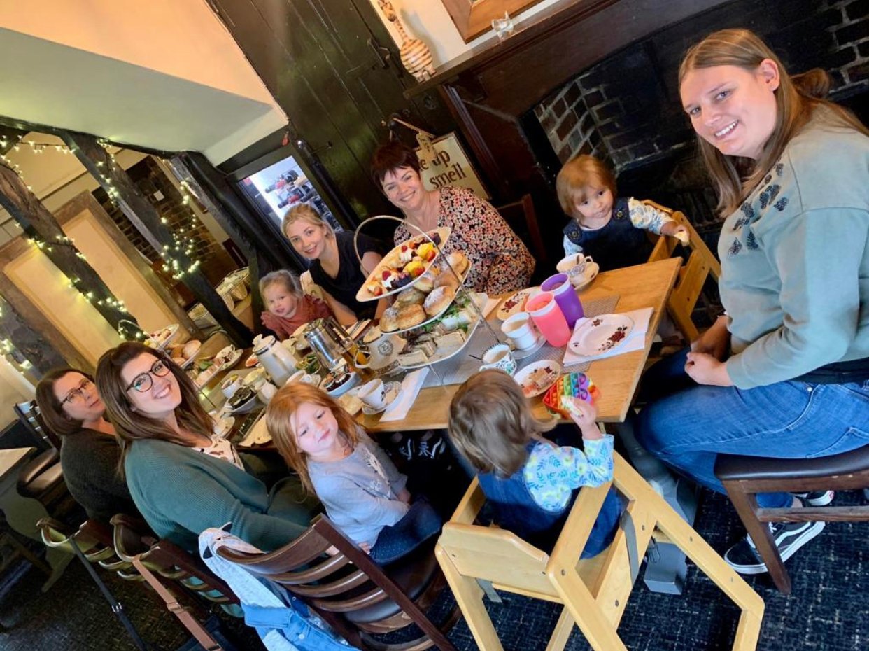 Aft-Tea-Indoor-group