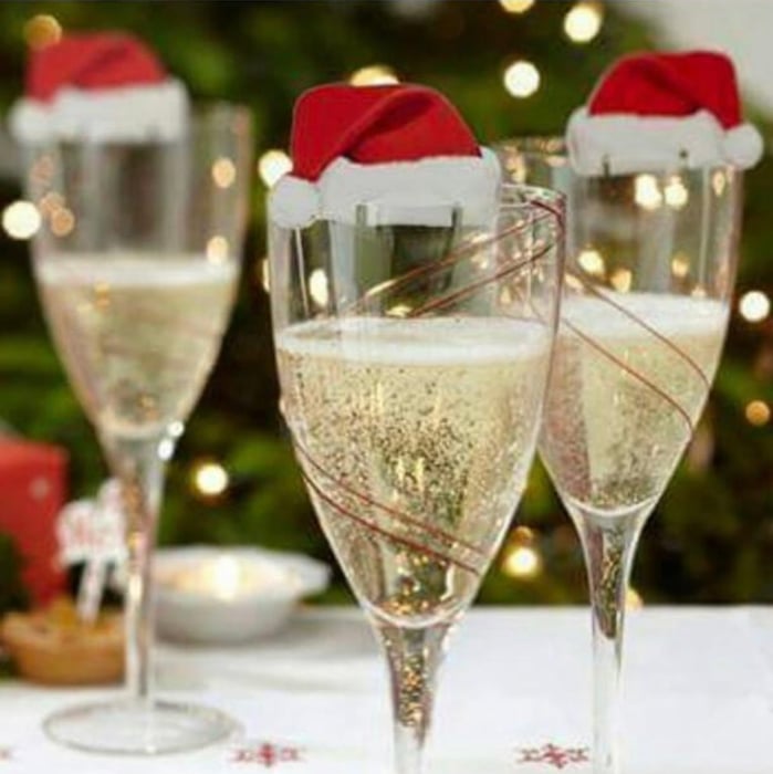 Bubbles-with-Xmas-Hats Bubbles-with-Xmas-Hats