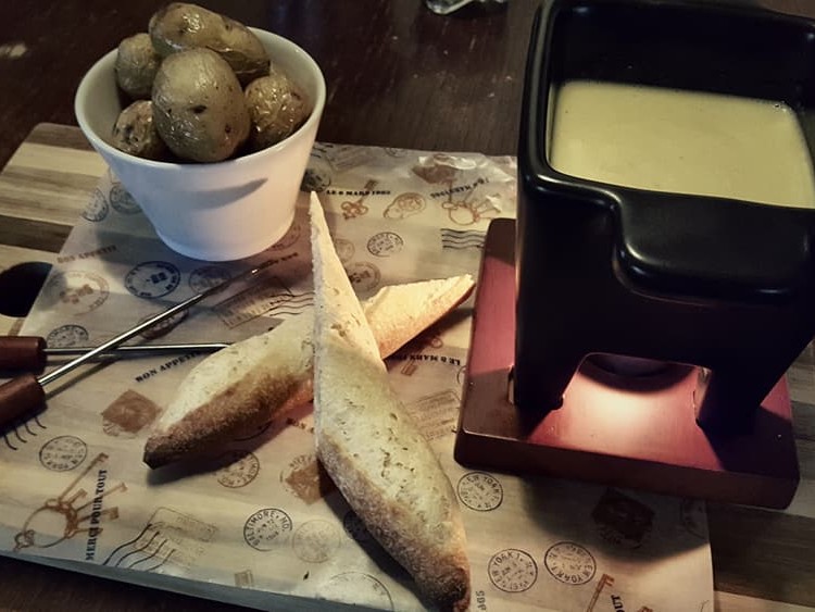 Fondue-copy-750x563